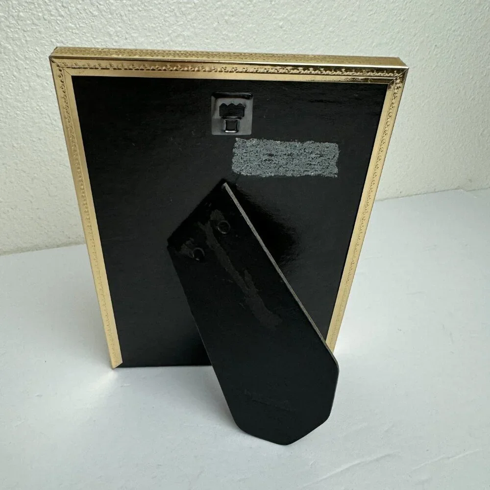 Vintage Gold Engraving Picture Frame 5